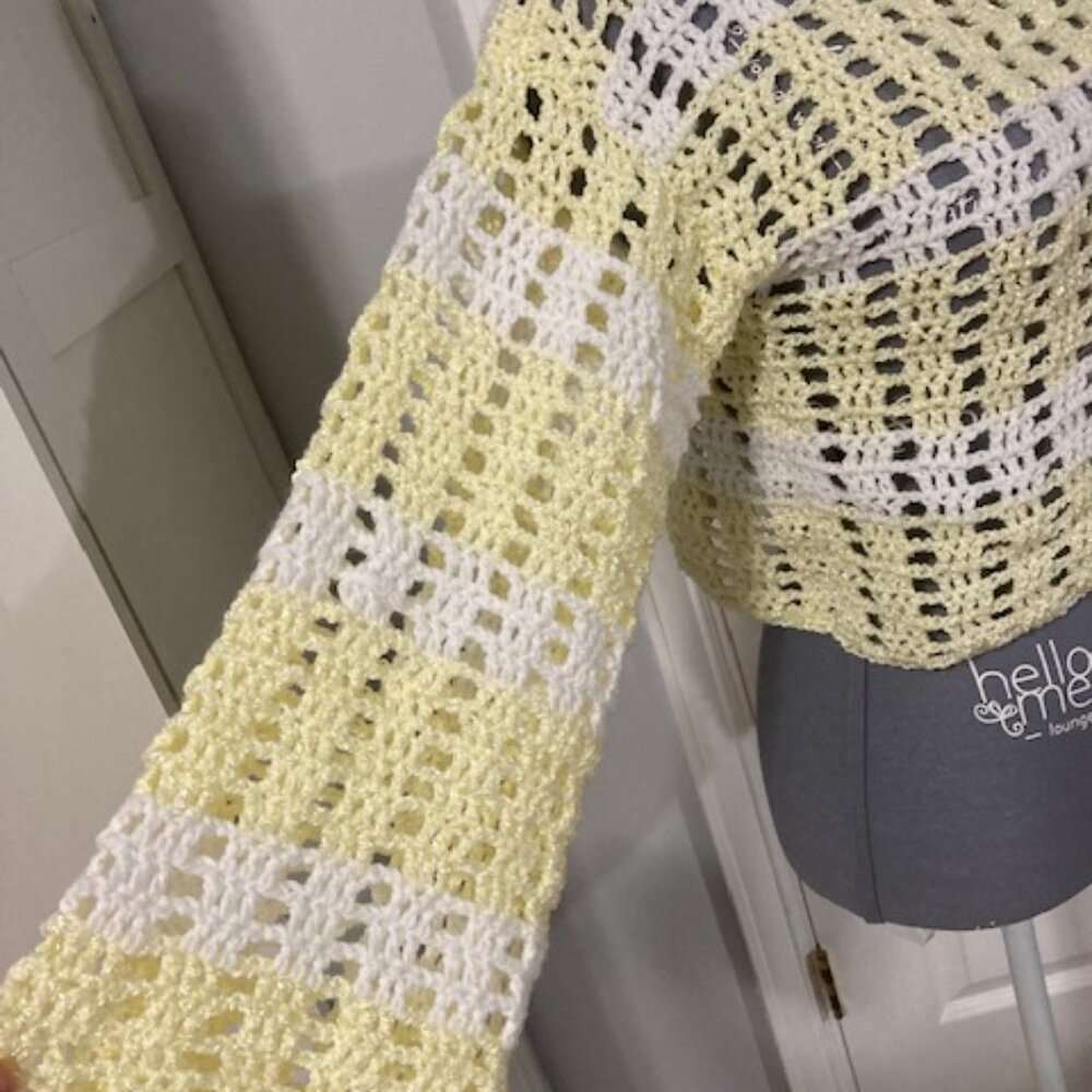 Crochet Mesh Sweater  size S / M - Picture 4 of 4